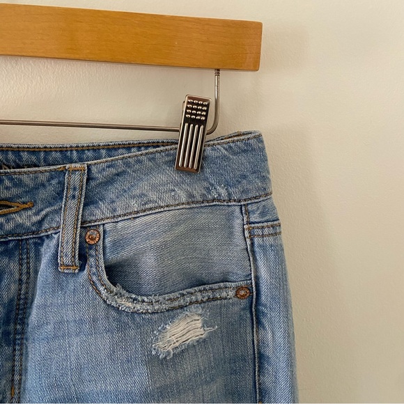 American Eagle Outfitters Women’s Mid-rise Distressed Tom Girl Jeans Light Wash - Picture 4 of 14